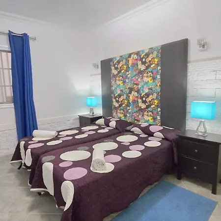 3 Avitaciones Apartamento *